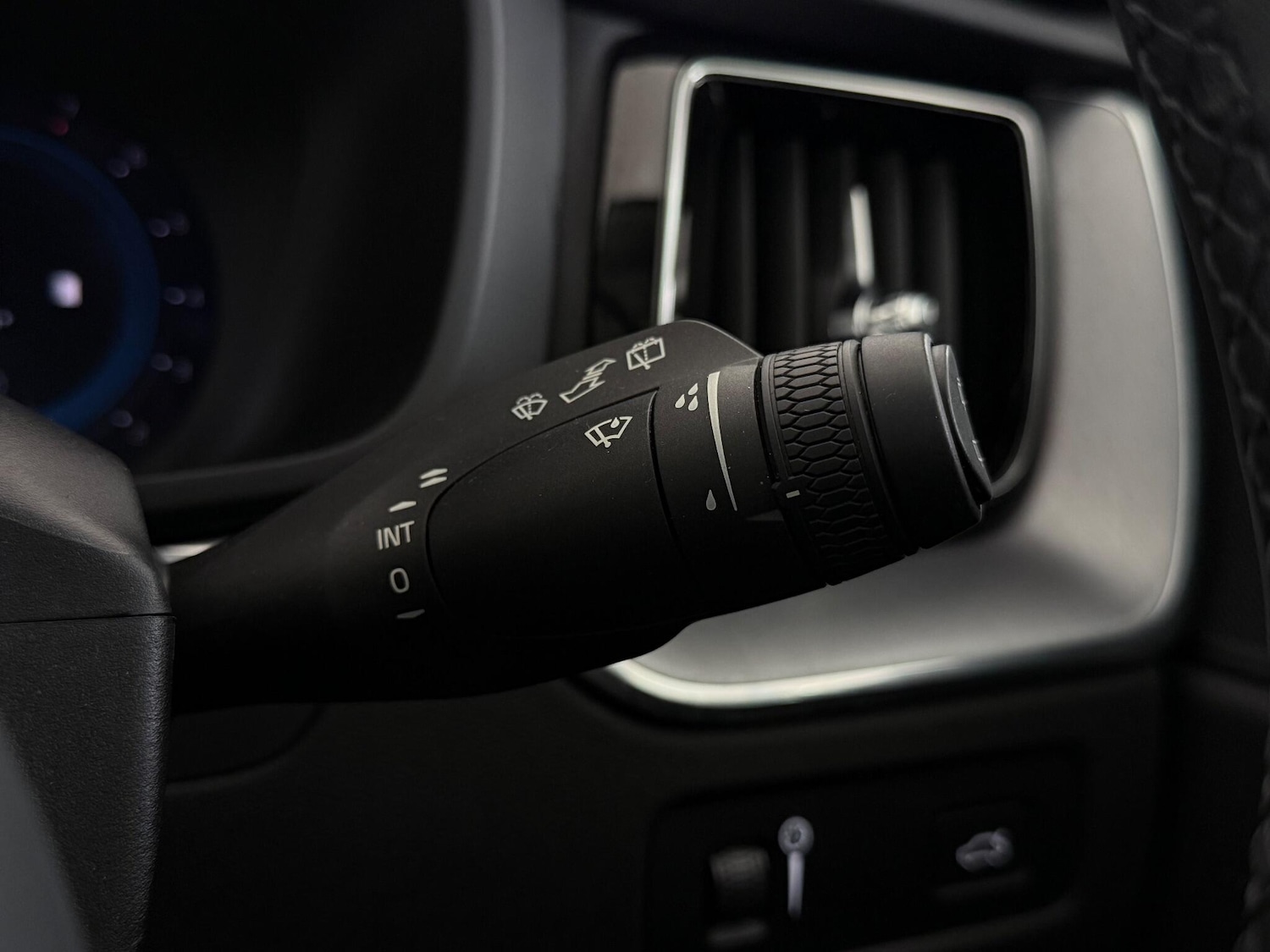 Used Volvo XC60 2022 for sale - 76466953: Photo 27