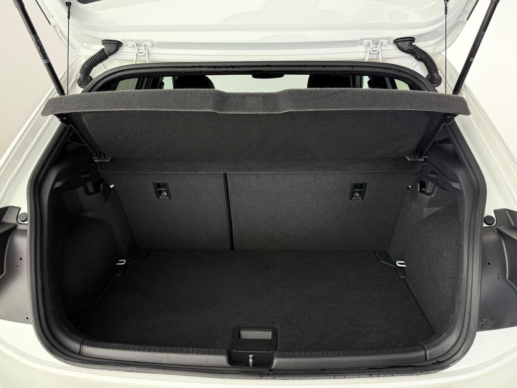 Used Volkswagen Polo 2023 for sale - 76338651: Photo 12