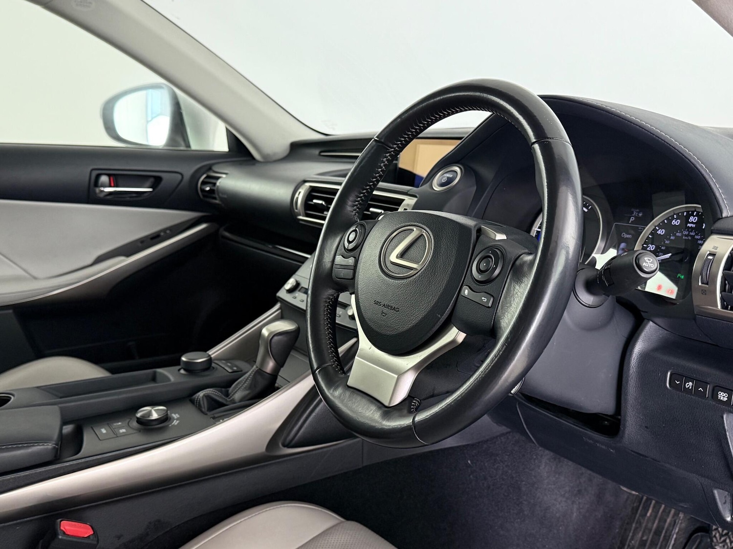 Used Lexus IS 2016 for sale - 77182595: Photo 17