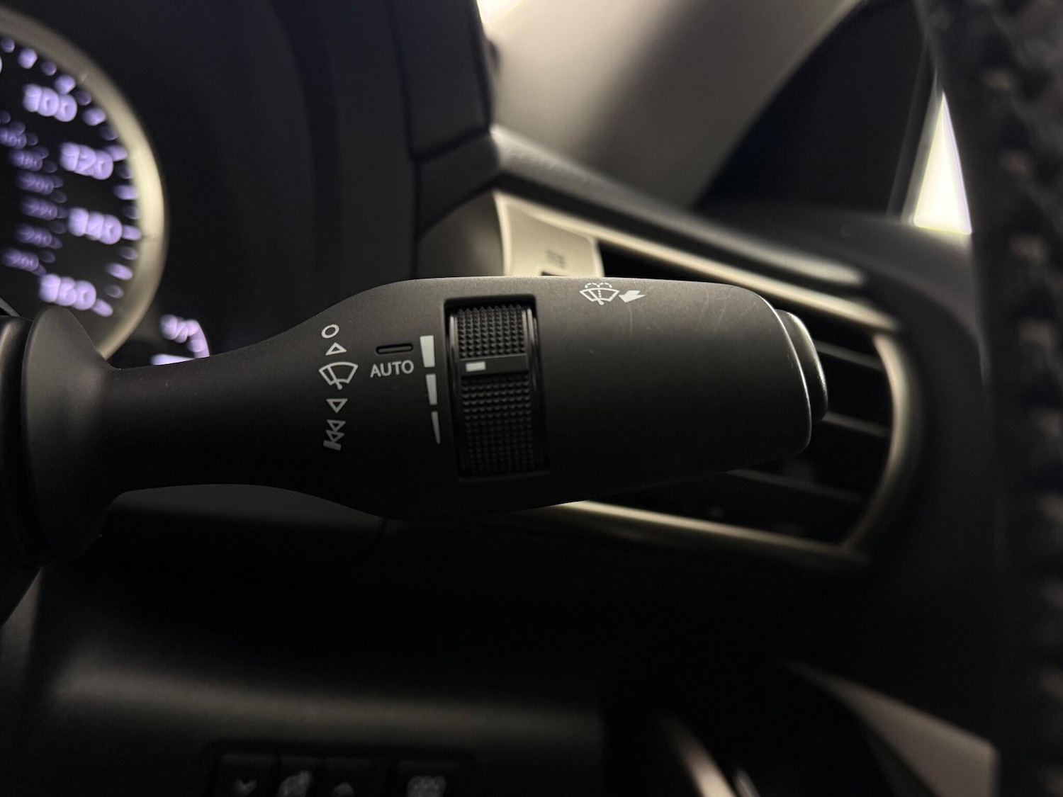 Used Lexus IS 2016 for sale - 77182595: Photo 18