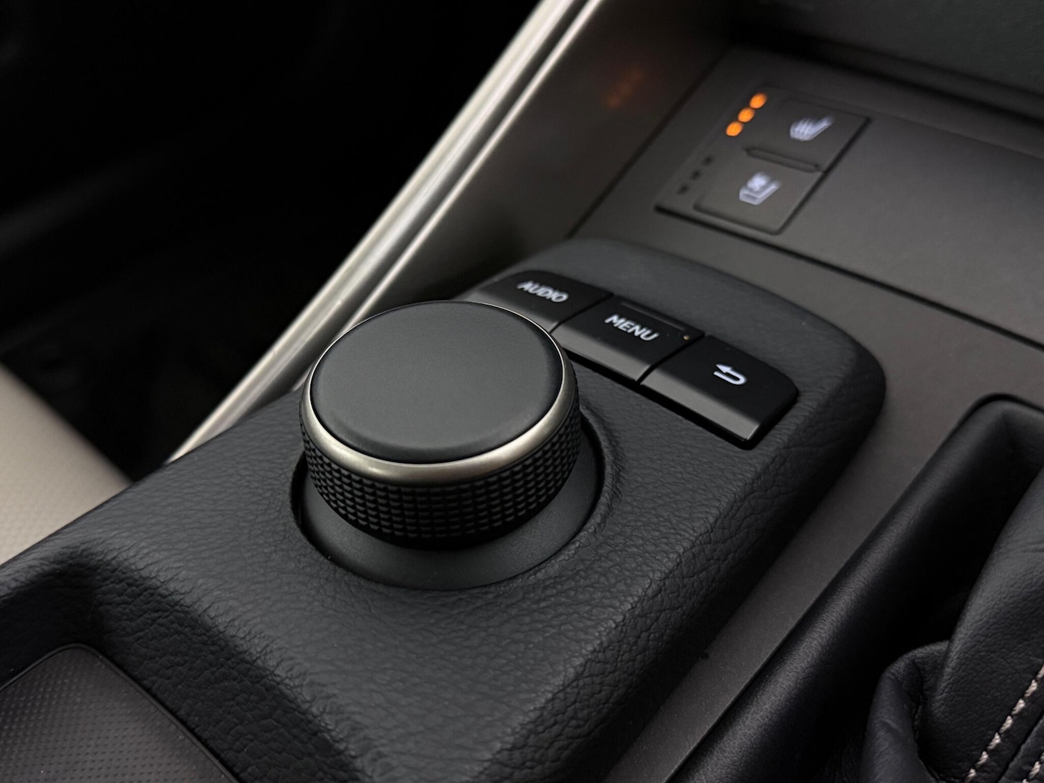 Used Lexus IS 2016 for sale - 77182595: Photo 32