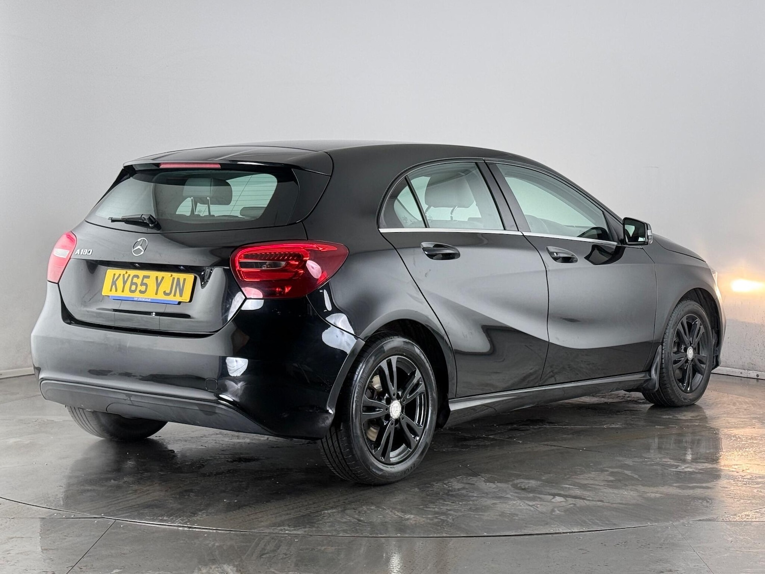 Used Mercedes-Benz A-Class 2016 for sale - 77259647: Photo 5