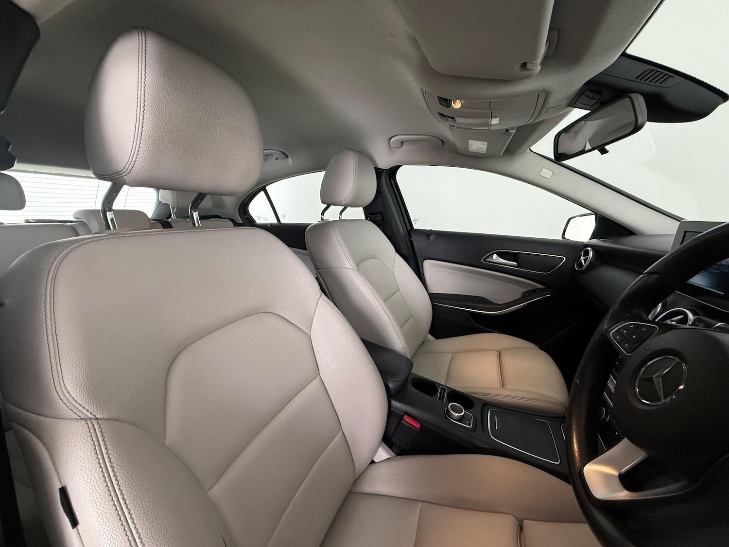 Used Mercedes-Benz A-Class 2016 for sale - 77259647: Photo 9