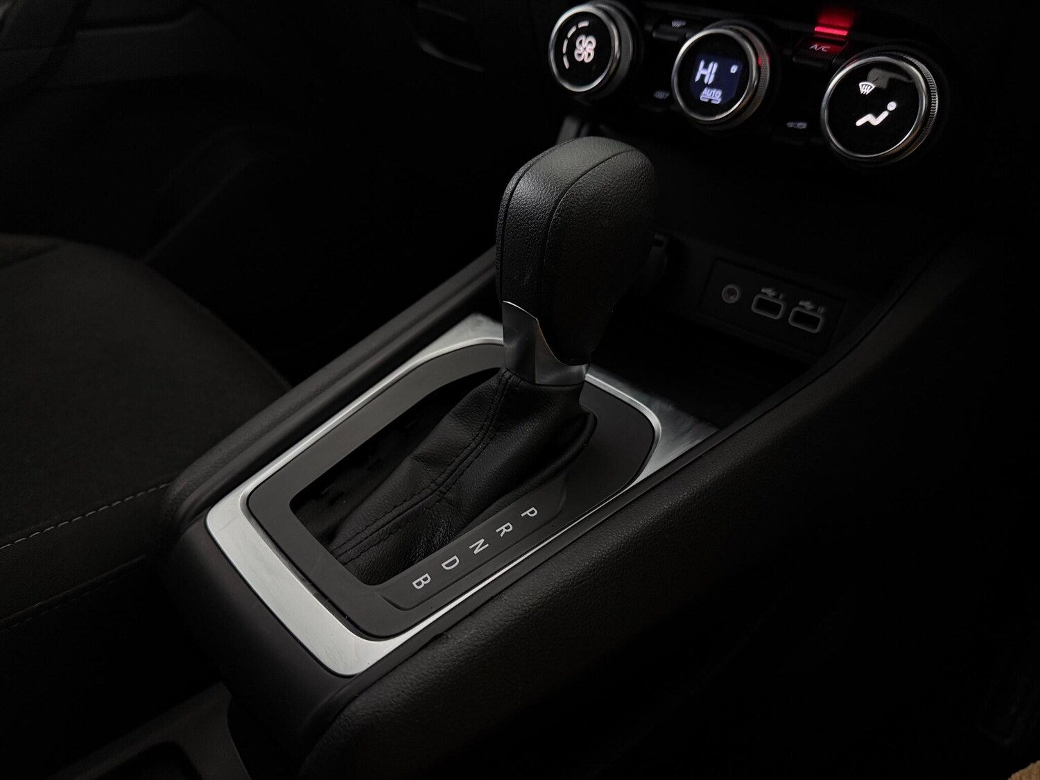 Used Renault Captur 2024 for sale - 77155814: Photo 37