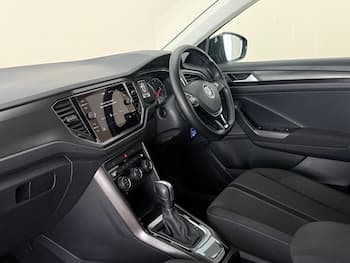 Used Volkswagen T-Roc 2019 for sale - 79453947: Photo