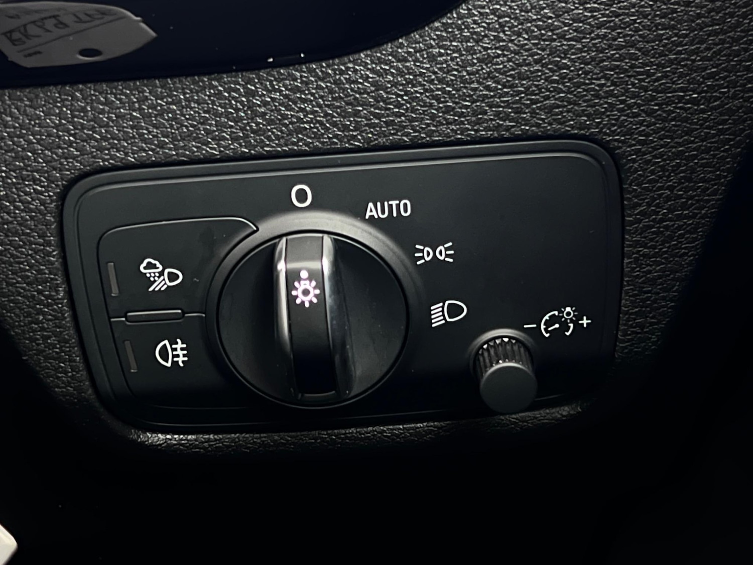 Used Audi Q2 2019 for sale - 77182624: Photo 30