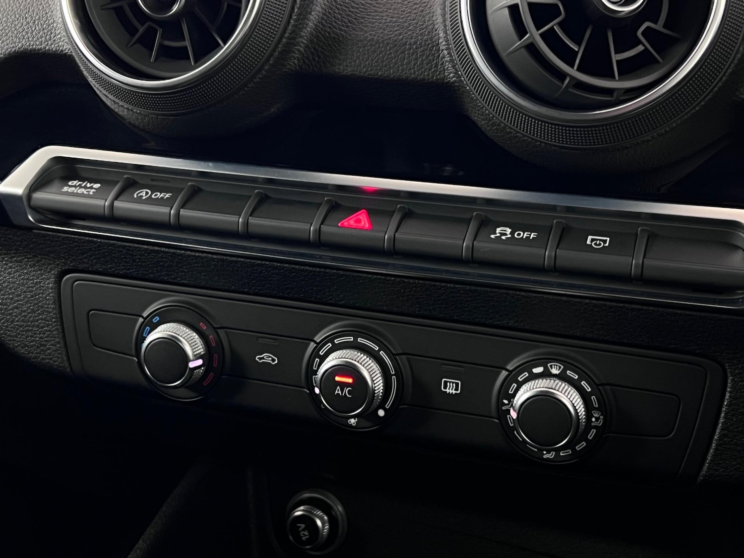 Used Audi Q2 2019 for sale - 77182624: Photo 32