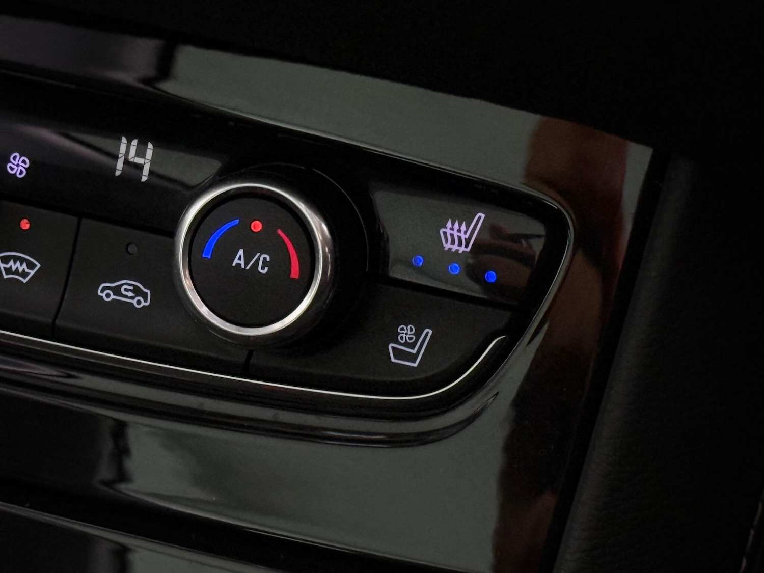 Used Vauxhall Grandland X 2018 for sale - 76913555: Photo 40