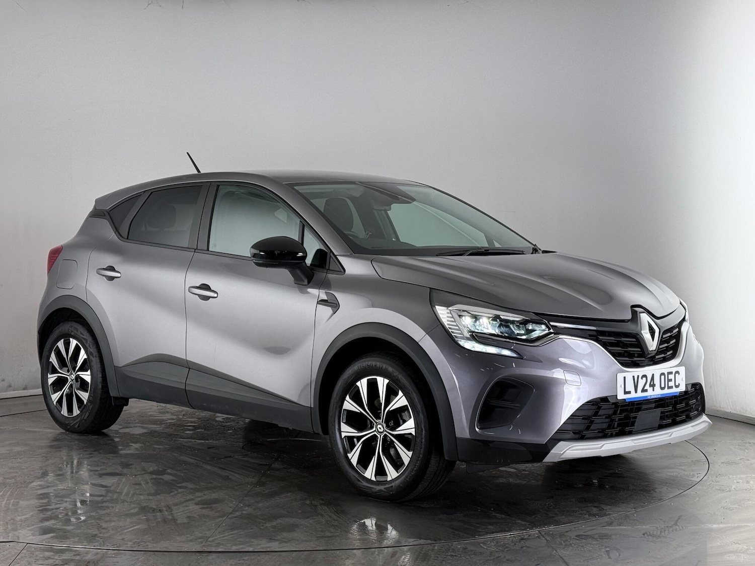 Used Renault Captur 2024 for sale - 77182711: Photo 1