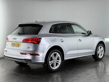 Used Audi Q5 2018 for sale - 77243682: Photo