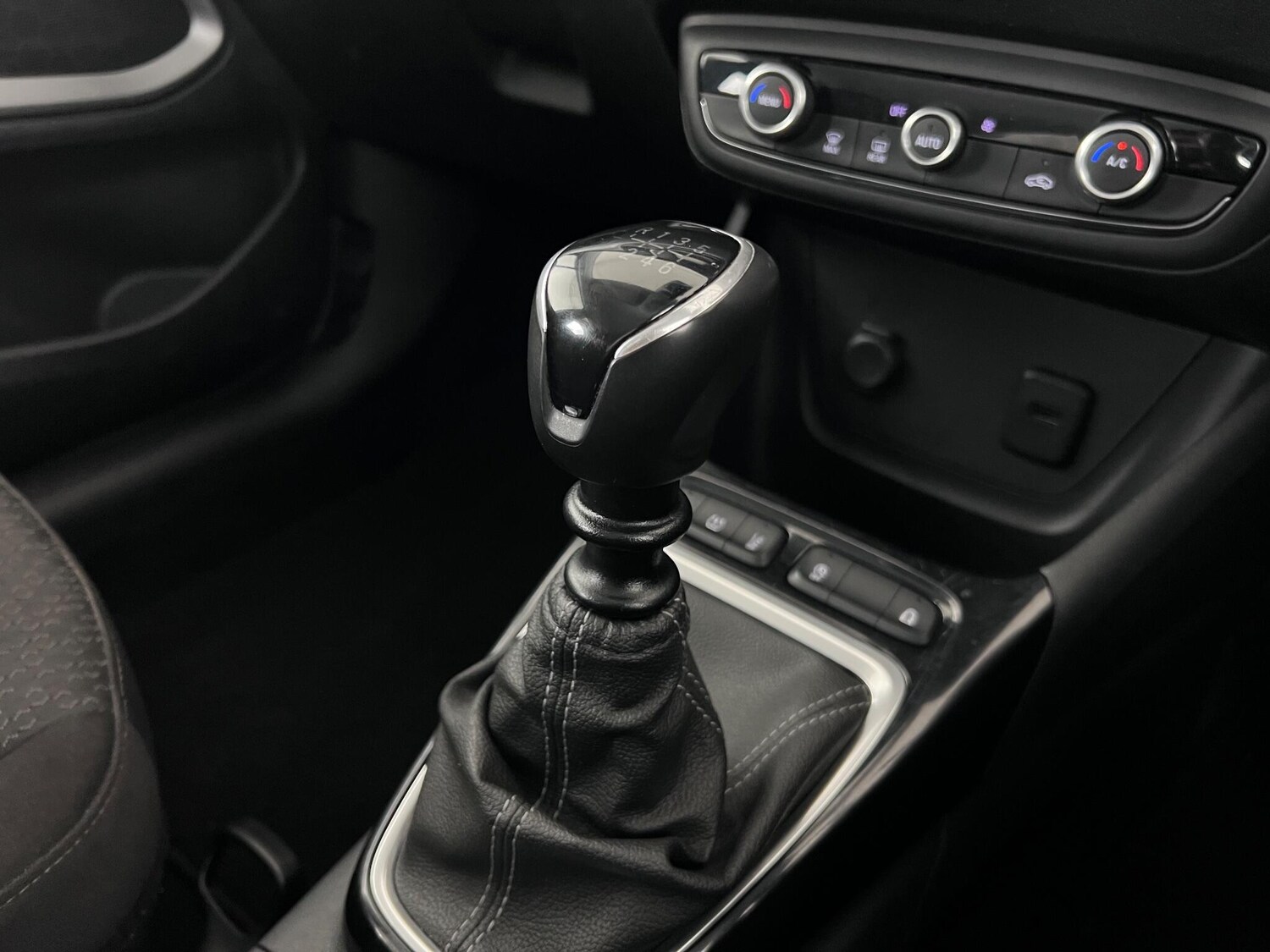 Used Vauxhall Crossland X 2019 for sale - 76925959: Photo 34