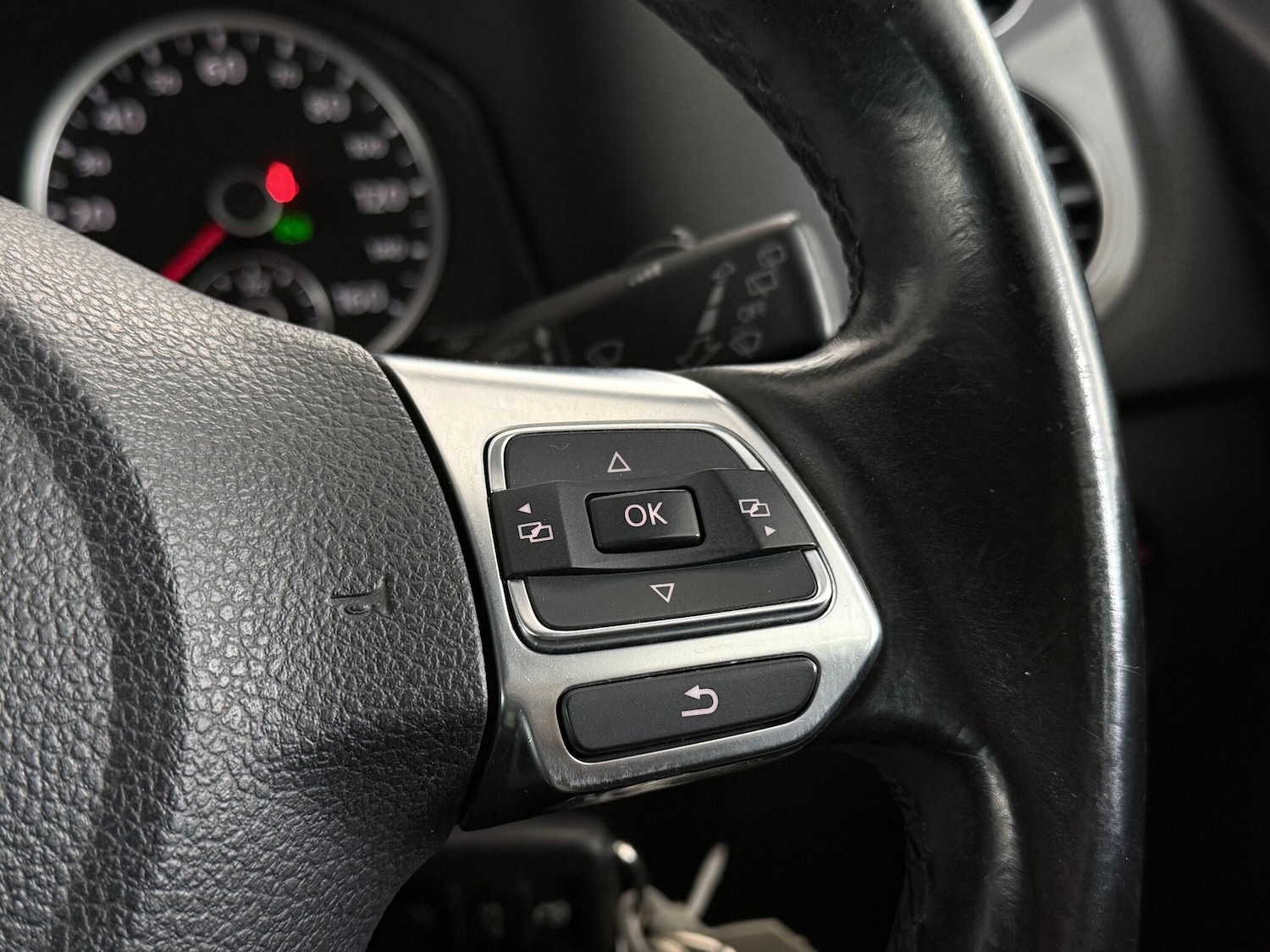 Used Volkswagen Tiguan 2015 for sale - 77550818: Photo 20