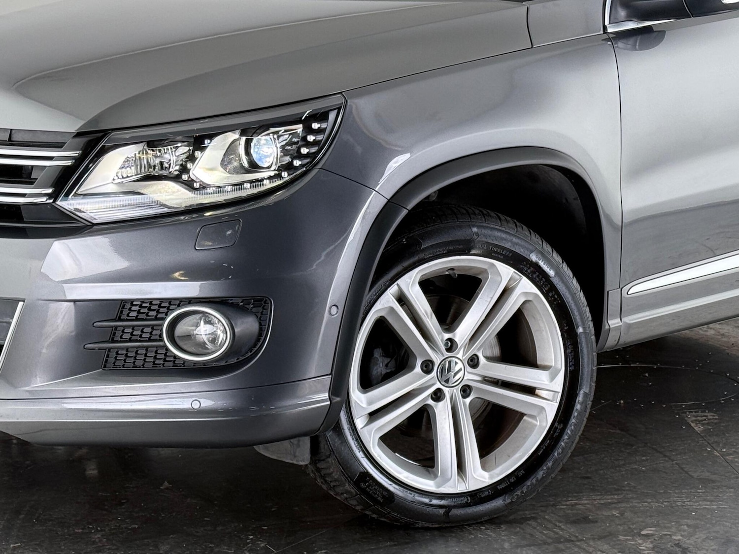 Used Volkswagen Tiguan 2015 for sale - 77550818: Photo 6