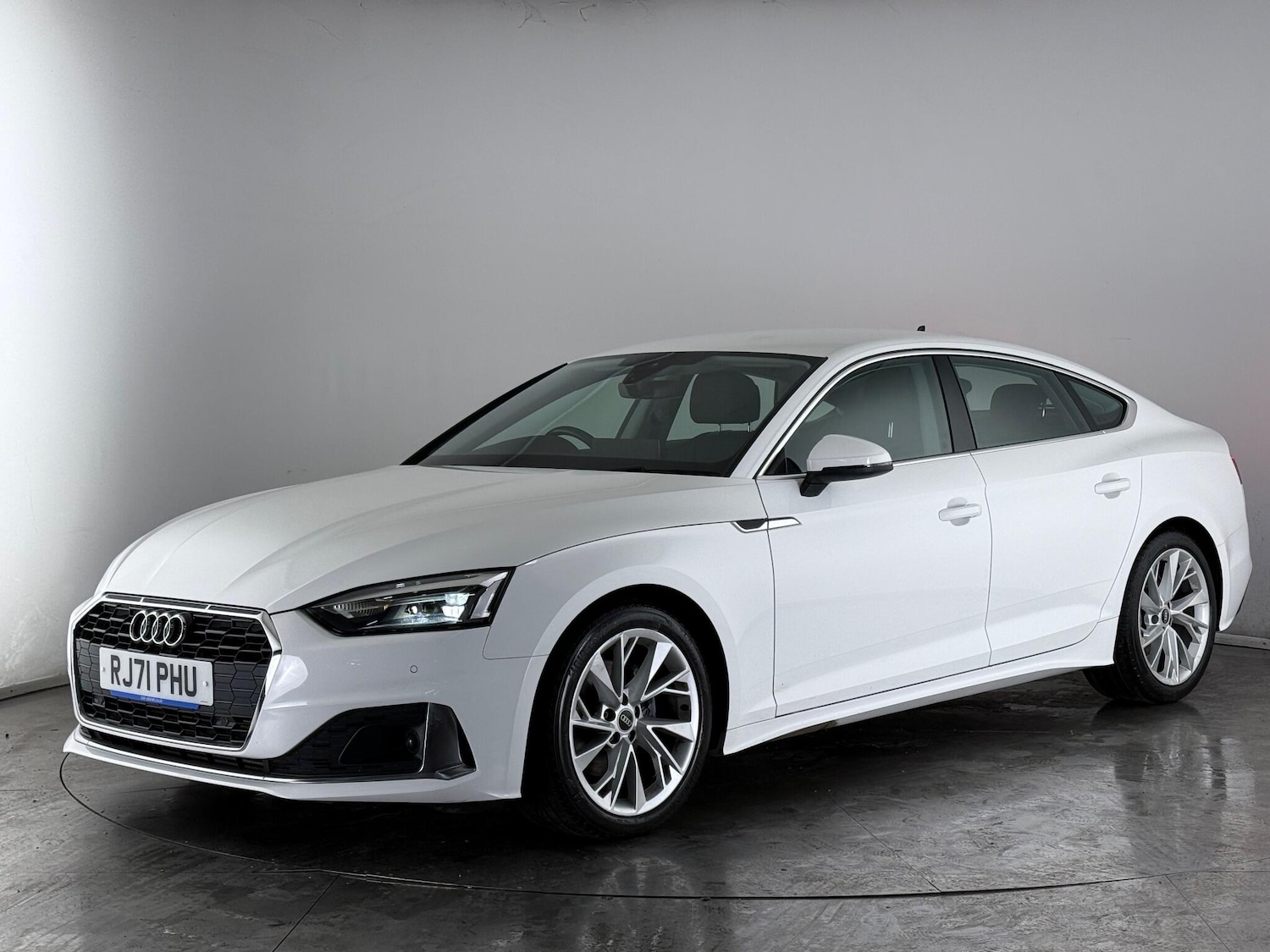 Used Audi A5 2022 for sale - 77260469: Photo 3