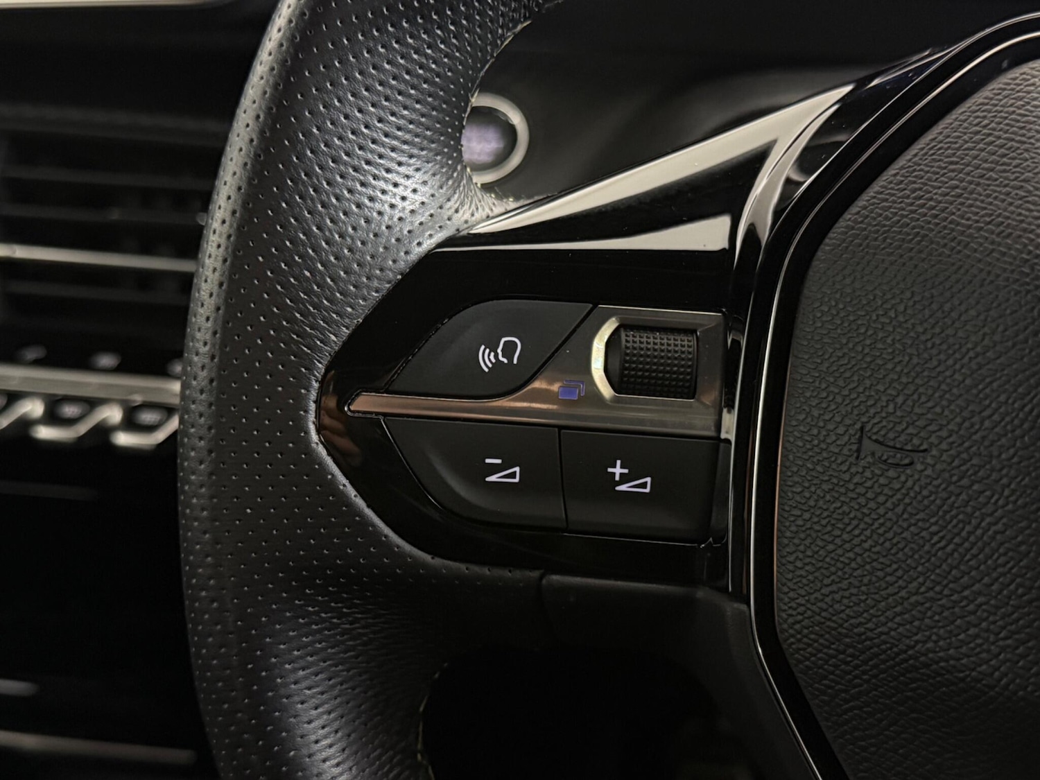 Used Peugeot 208 2023 for sale - 76466911: Photo 23