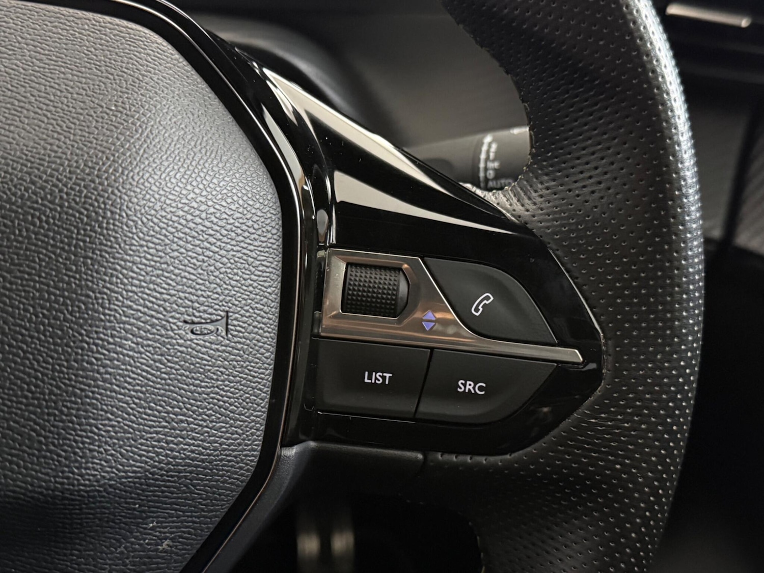 Used Peugeot 208 2023 for sale - 76466911: Photo 25