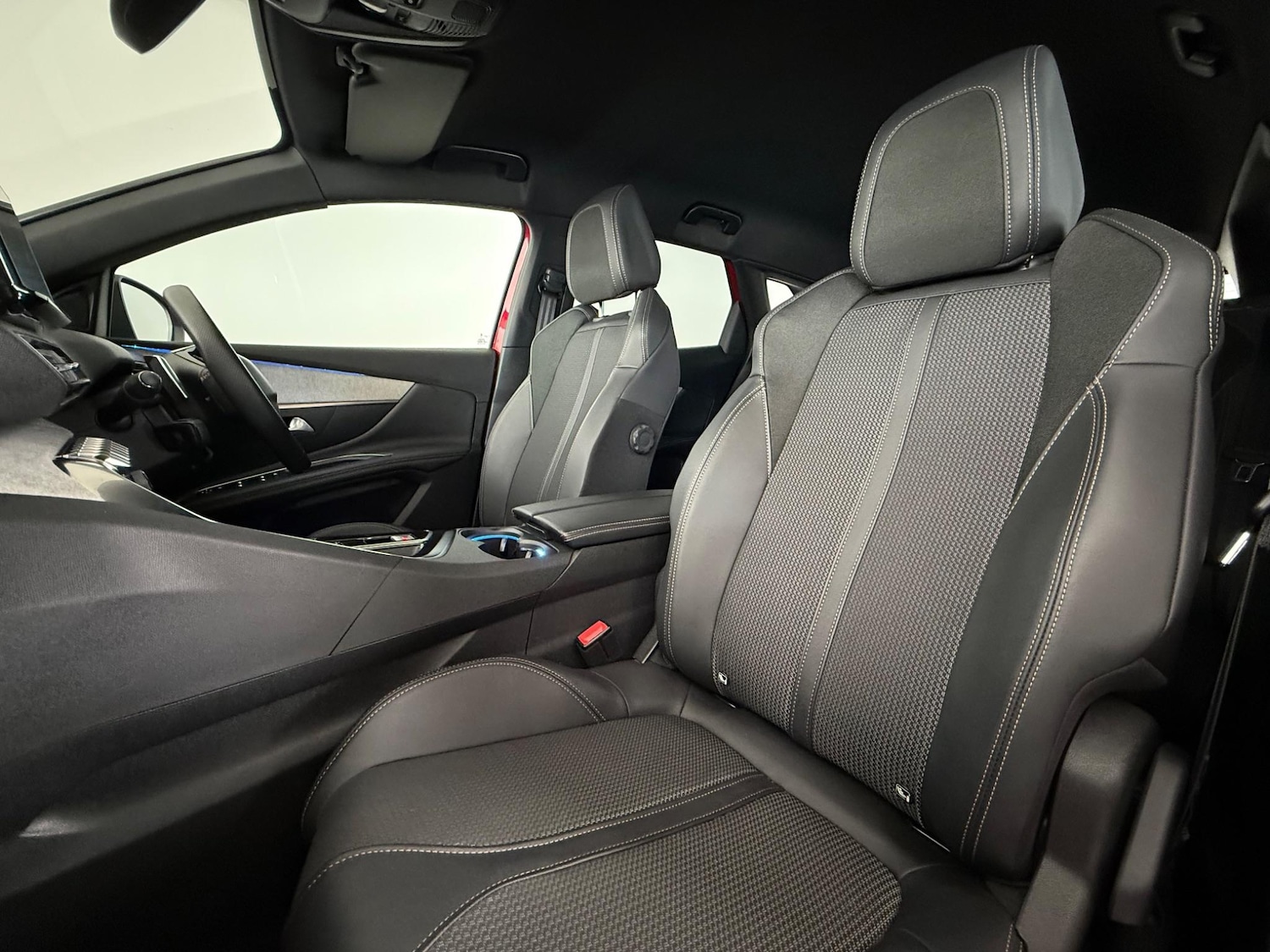 Used Peugeot 3008 2023 for sale - 77182772: Photo 13