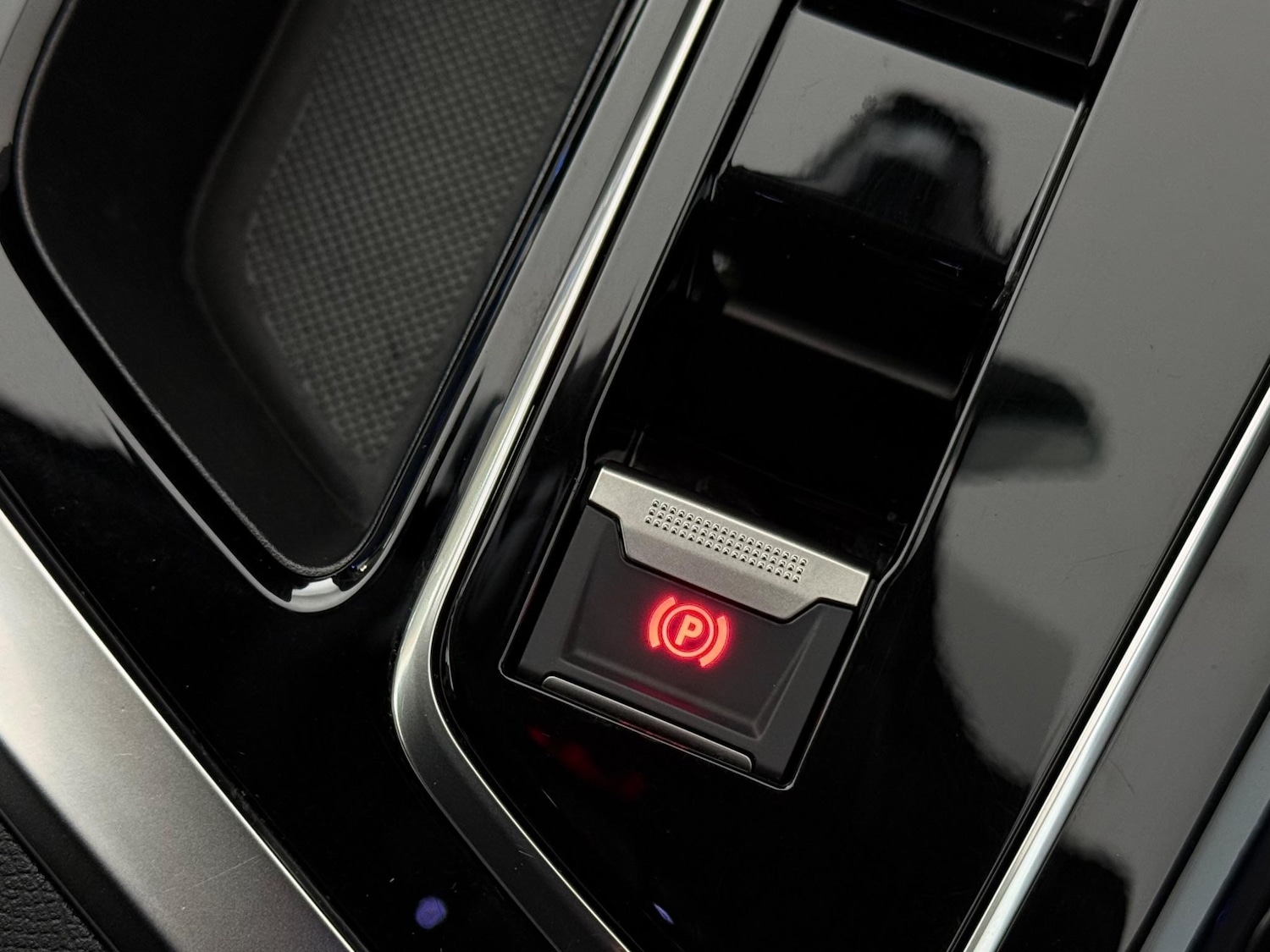 Used Peugeot 3008 2023 for sale - 77182772: Photo 35