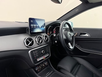 Used Mercedes-Benz GLA 2019 for sale - 79441952: Photo