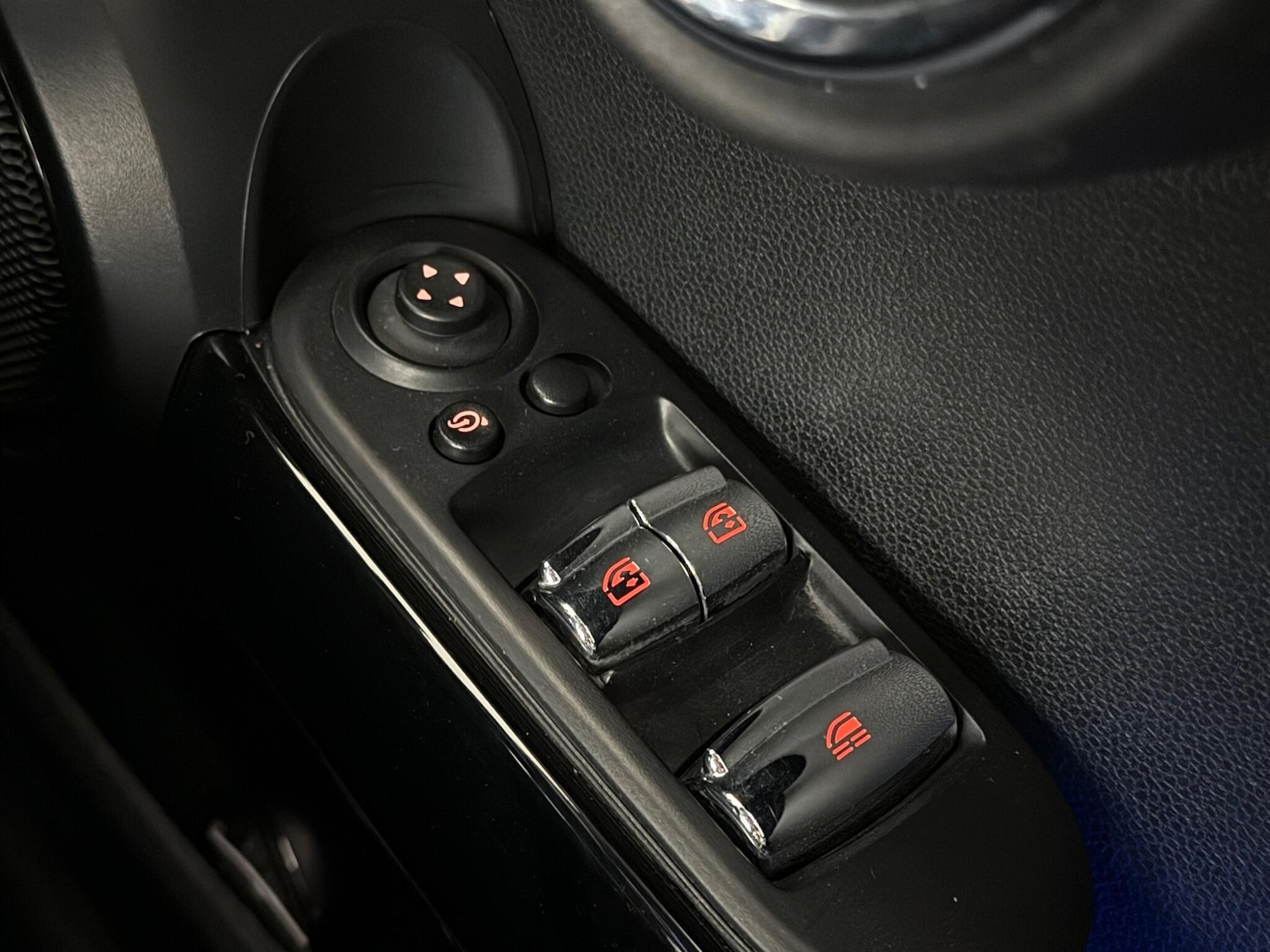 Used MINI Convertible 2019 for sale - 77246392: Photo 26