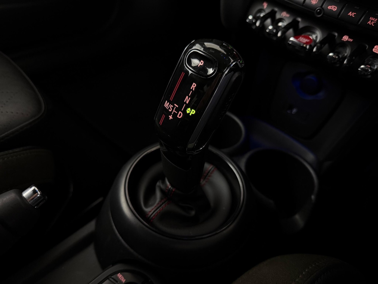 Used MINI Convertible 2019 for sale - 77246392: Photo 32