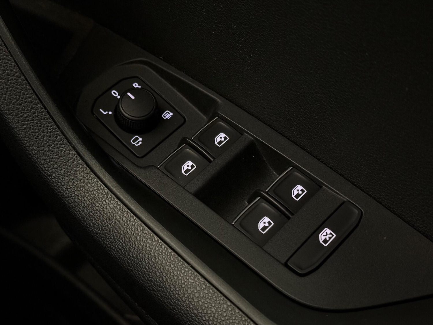 Used Skoda Karoq 2019 for sale - 77054121: Photo 41