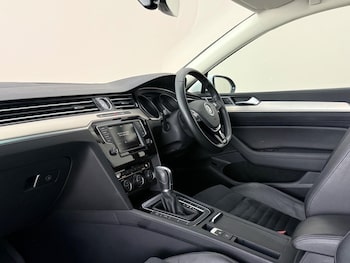 Used Volkswagen Passat 2016 for sale - 78688036: Photo