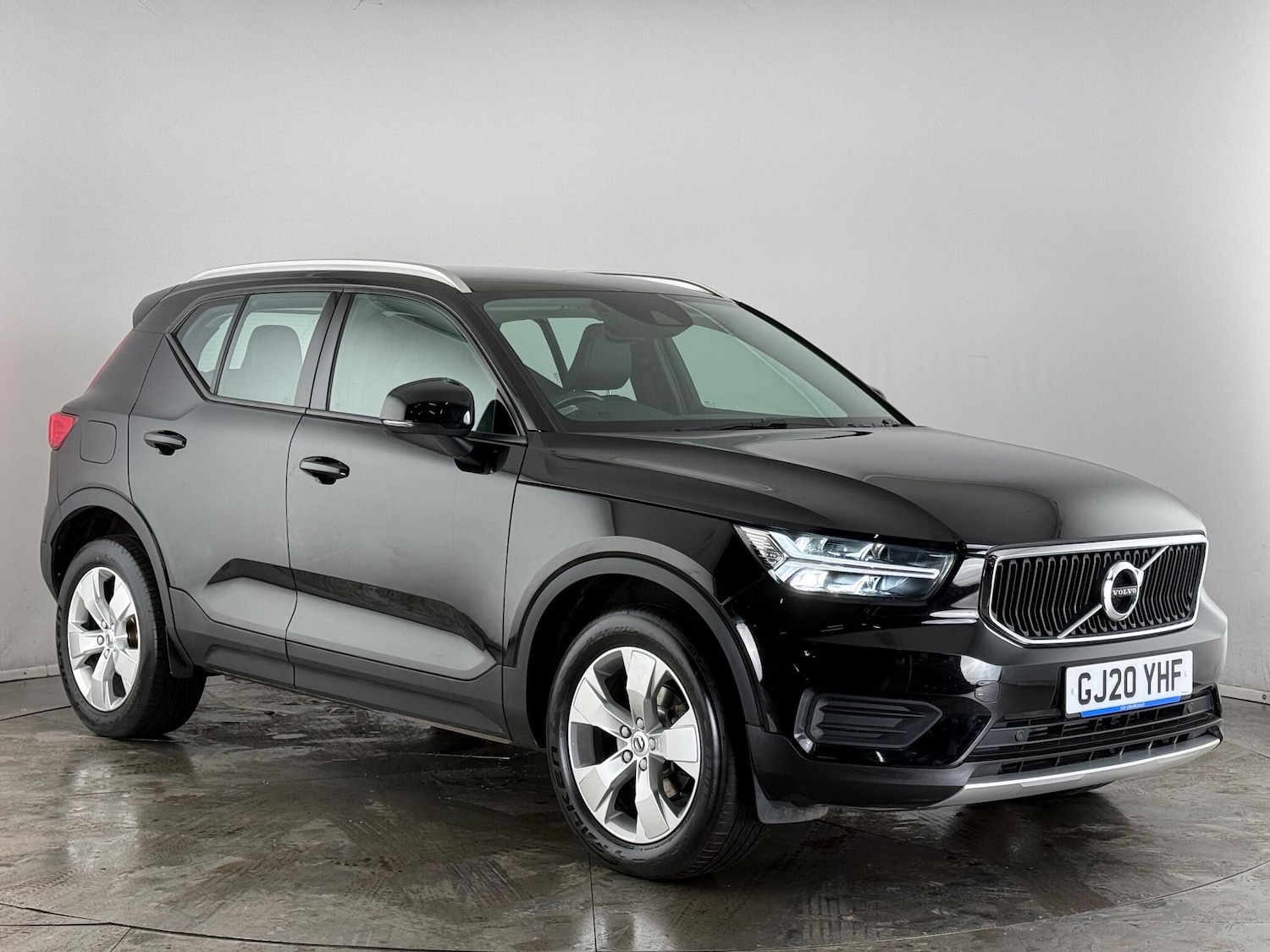 Used Volvo XC40 2020 for sale - 76666654: Photo 1
