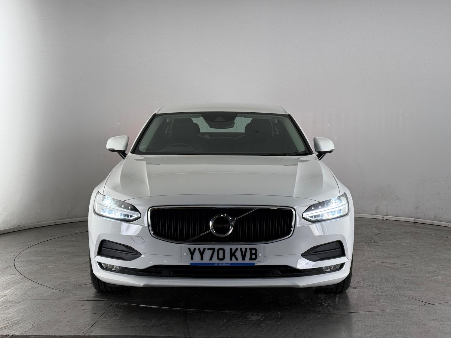 Used Volvo S90 2020 for sale - 77260335: Photo 2