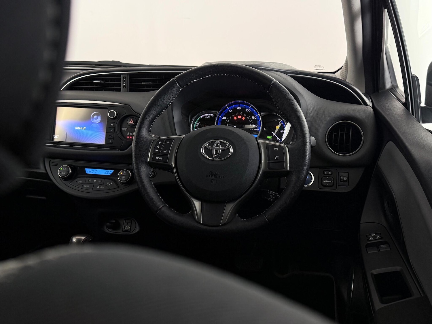 Used Toyota Yaris 2016 for sale - 77182612: Photo 12