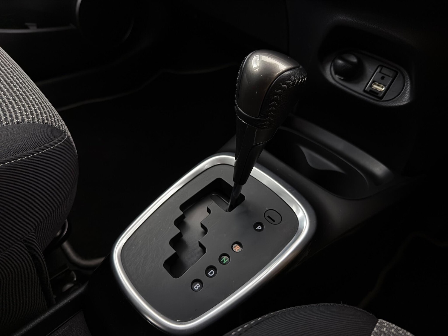 Used Toyota Yaris 2016 for sale - 77182612: Photo 25