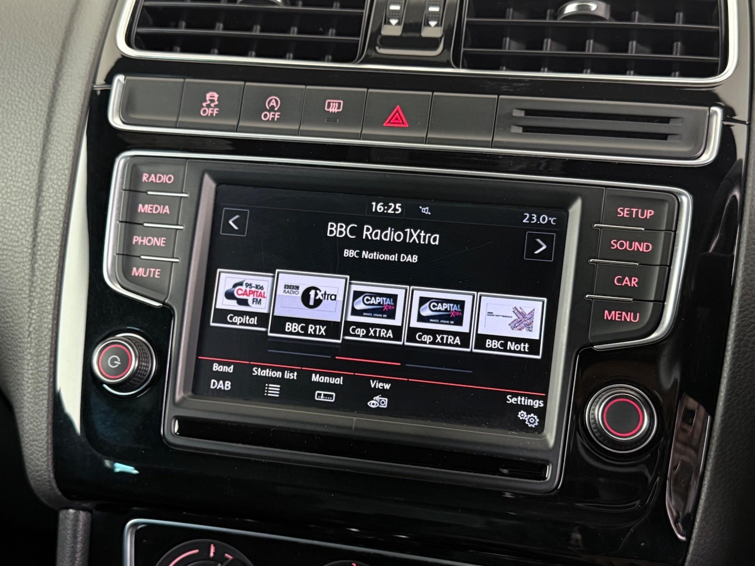 Used Volkswagen Polo 2016 for sale - 77182318: Photo 23