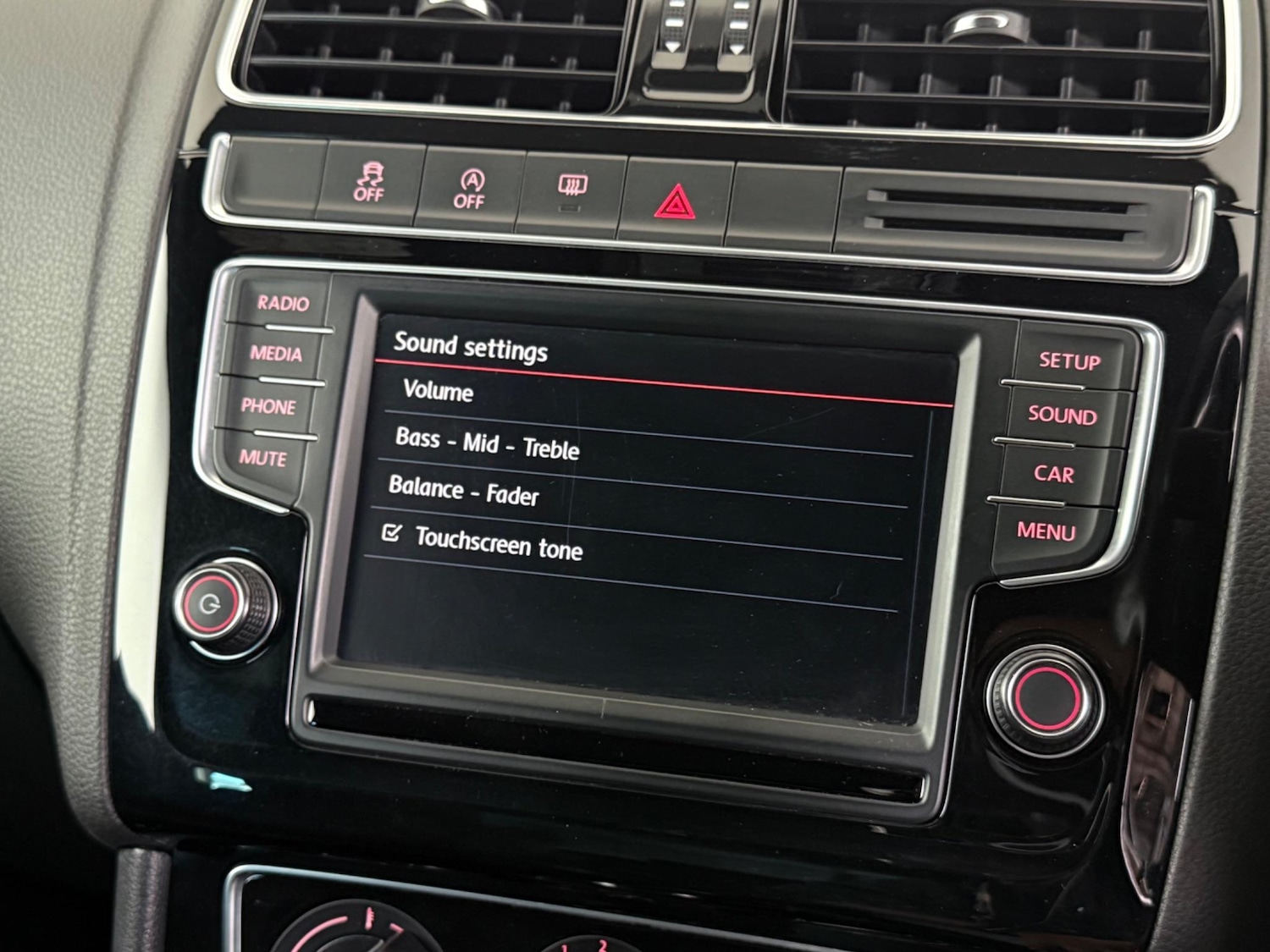 Used Volkswagen Polo 2016 for sale - 77182318: Photo 27