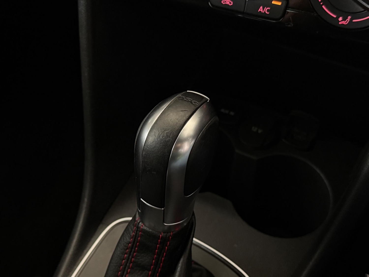 Used Volkswagen Polo 2016 for sale - 77182318: Photo 31