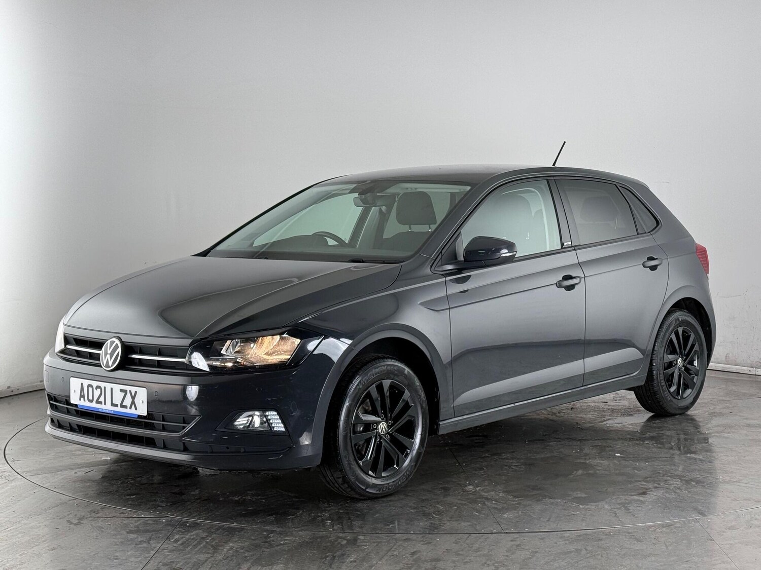 Used Volkswagen Polo 2021 for sale - 76607872: Photo 3