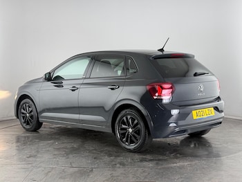 Used Volkswagen Polo 2021 for sale - 76607872: Photo