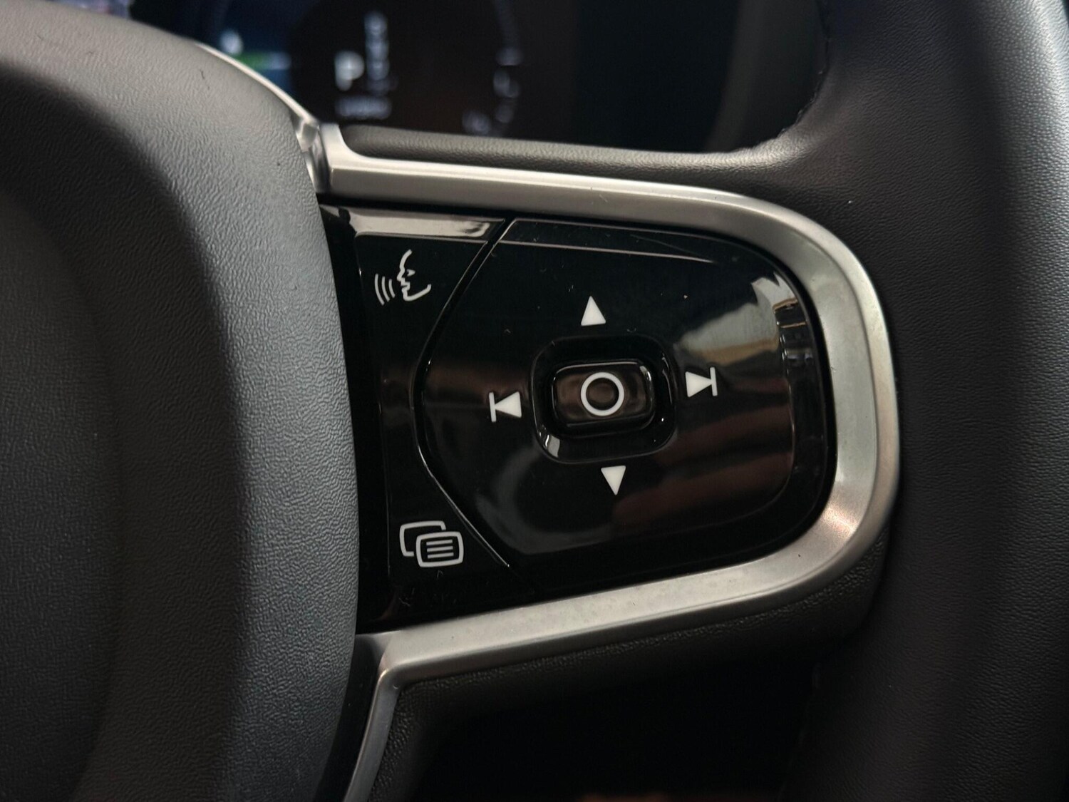 Used Volvo V60 2022 for sale - 77932455: Photo 18