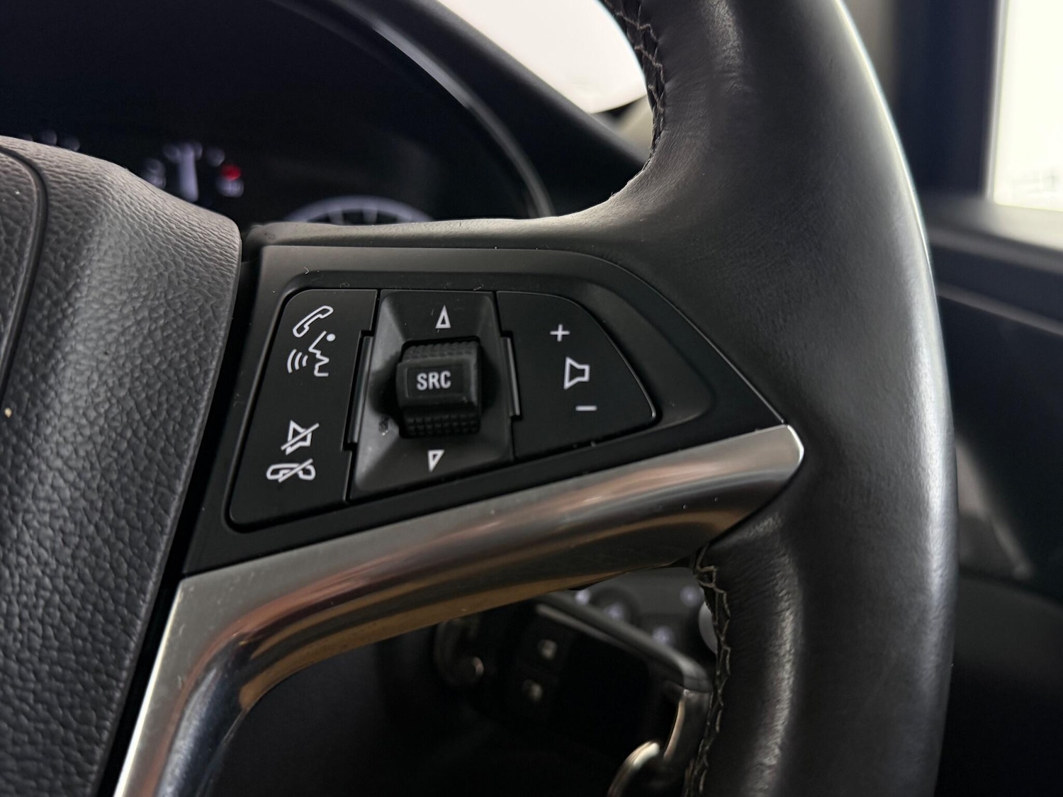 Used Vauxhall Mokka X 2018 for sale - 76467253: Photo 25