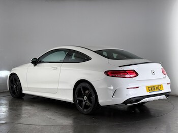 Used Mercedes-Benz C Class 2018 for sale - 77587457: Photo