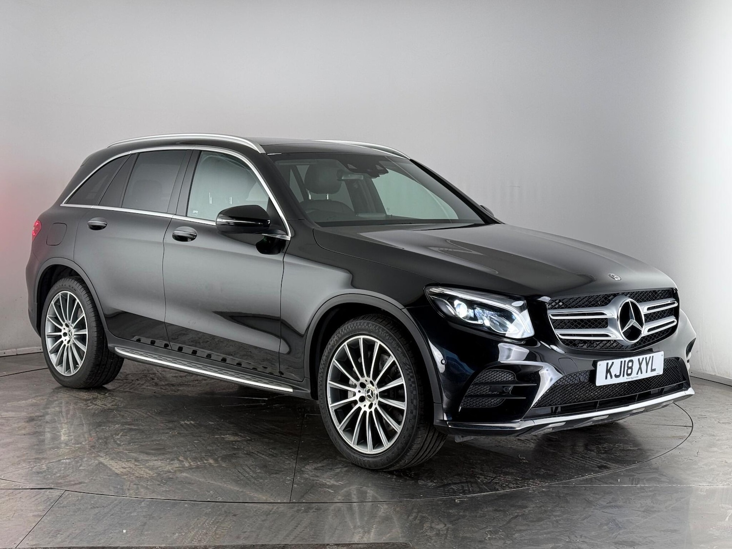 Used Mercedes-Benz GLC 2018 for sale - 76466867: Photo 1