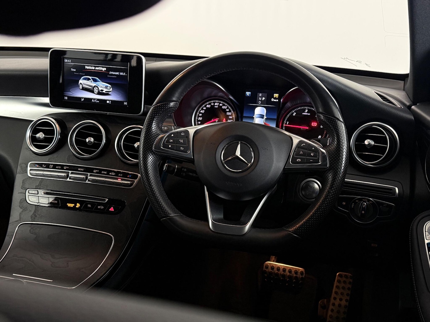 Used Mercedes-Benz GLC 2018 for sale - 76466867: Photo 22