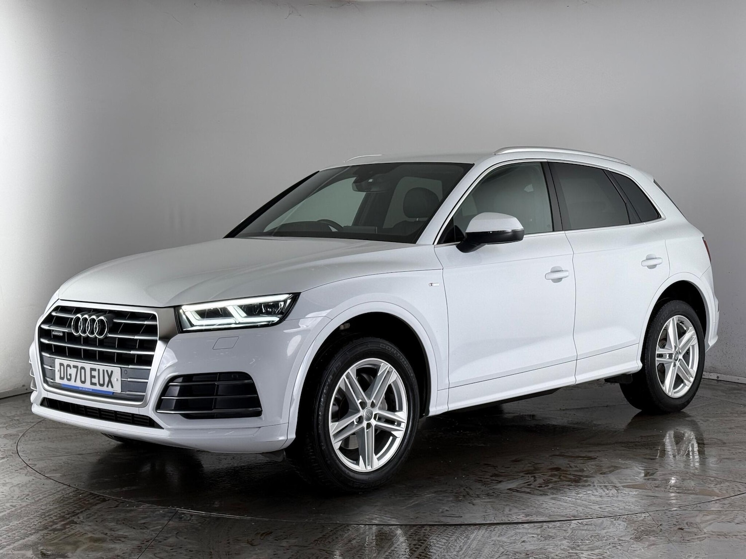 Used Audi Q5 2020 for sale - 77242953: Photo 2