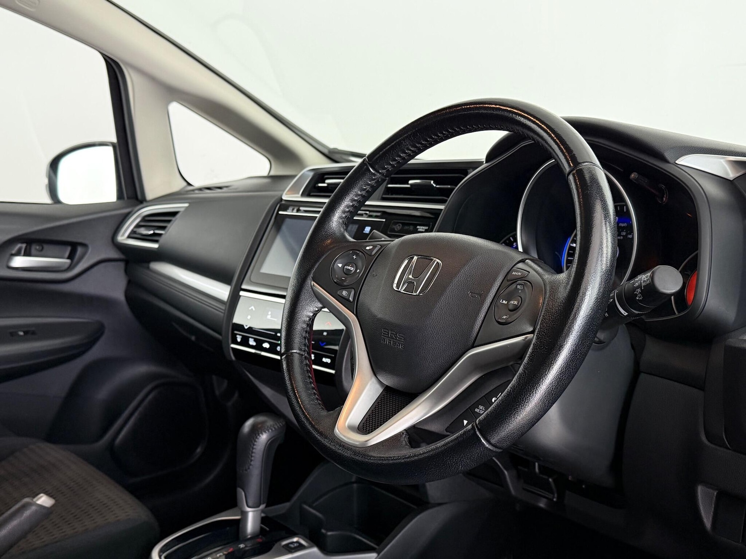 Used Honda Jazz 2018 for sale - 77216499: Photo 18