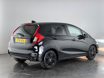 Used Honda Jazz 2018 for sale - 77216499: Photo