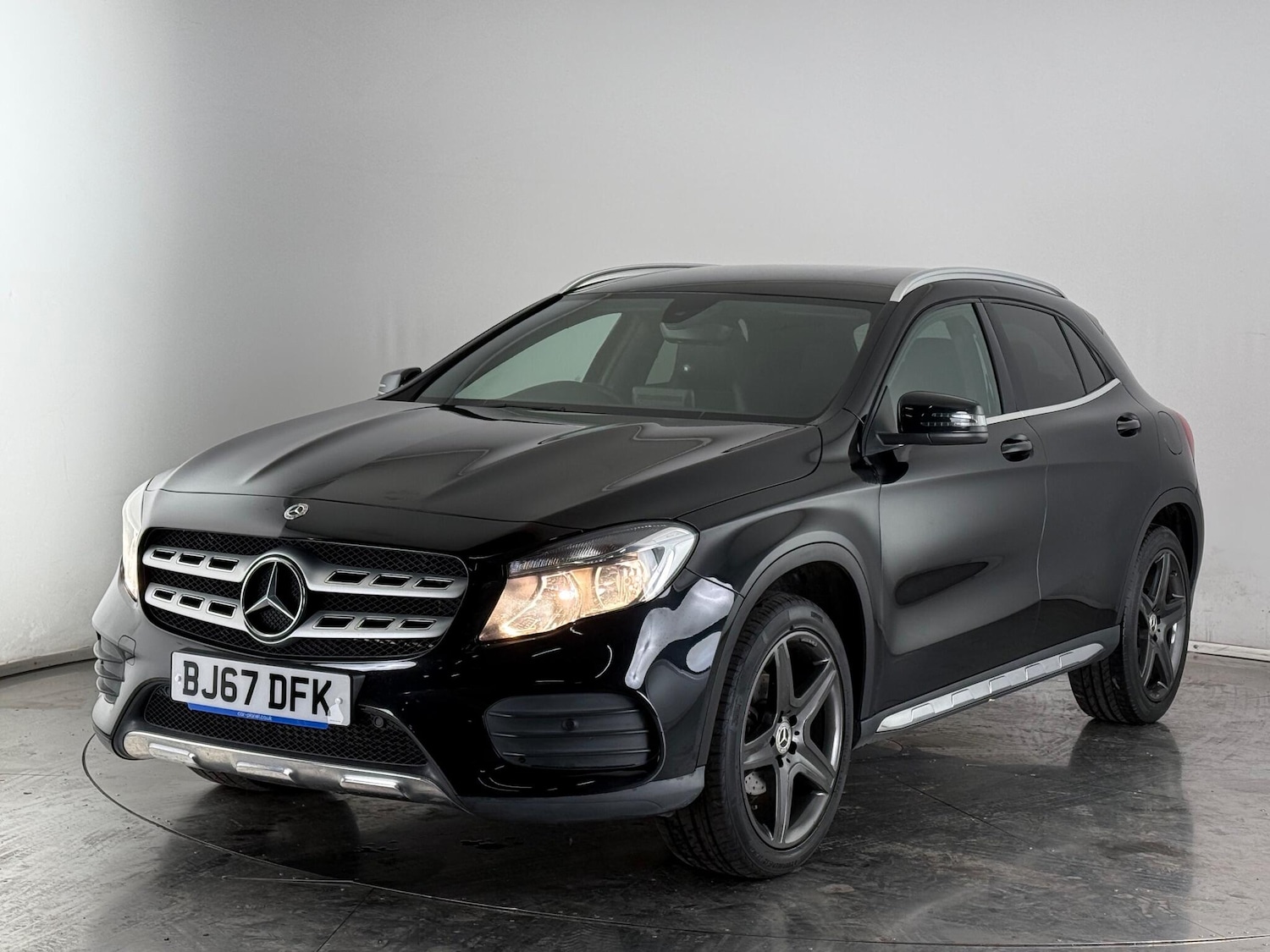 Used Mercedes-Benz GLA 2017 for sale - 77242908: Photo 3