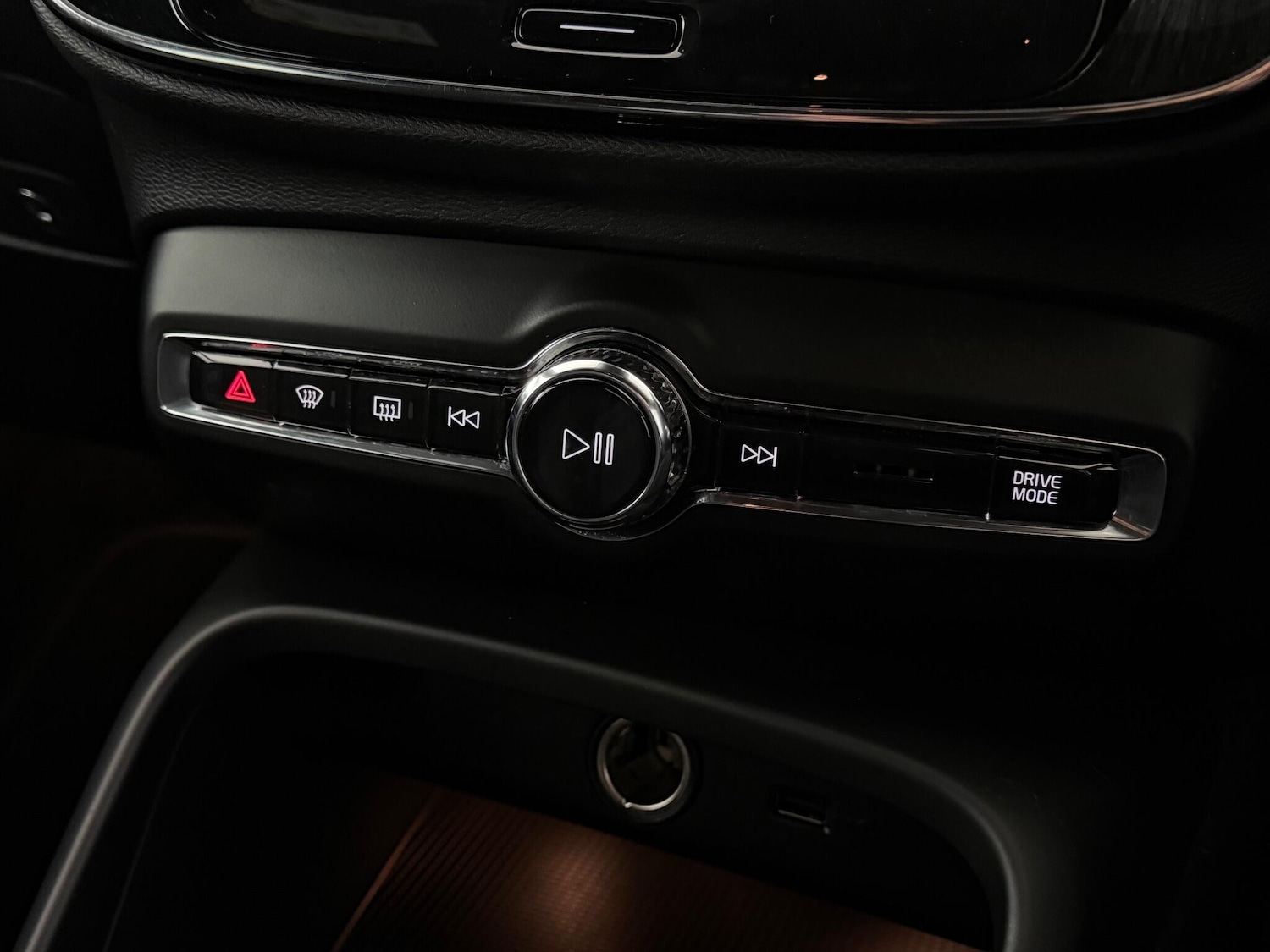 Used Volvo XC40 2020 for sale - 77246371: Photo 31