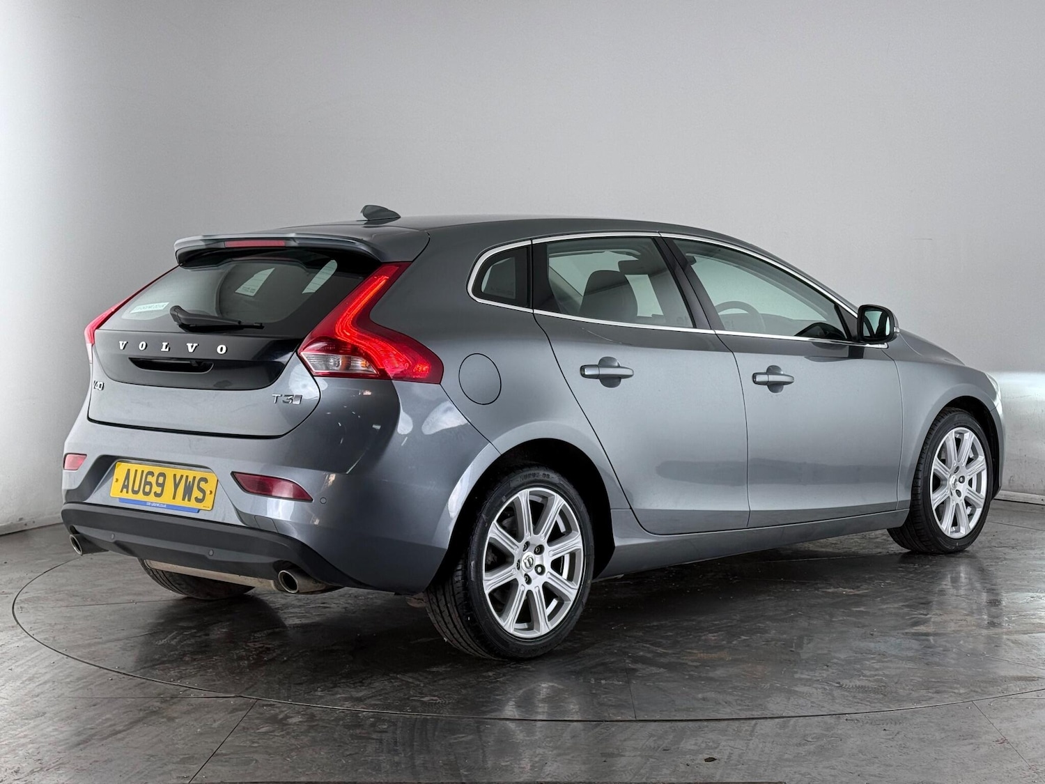 Used Volvo V40 2019 for sale - 77246830: Photo 5