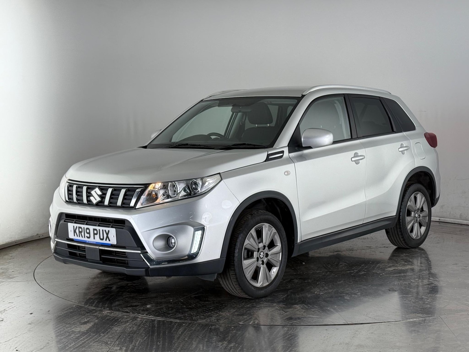 Used Suzuki Vitara 2019 for sale - 77182330: Photo 2