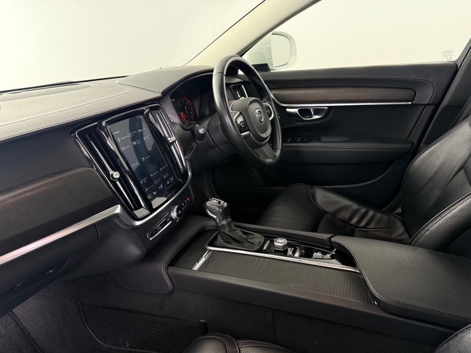 Used Volvo V90 2018 for sale - 77182488: Photo 14