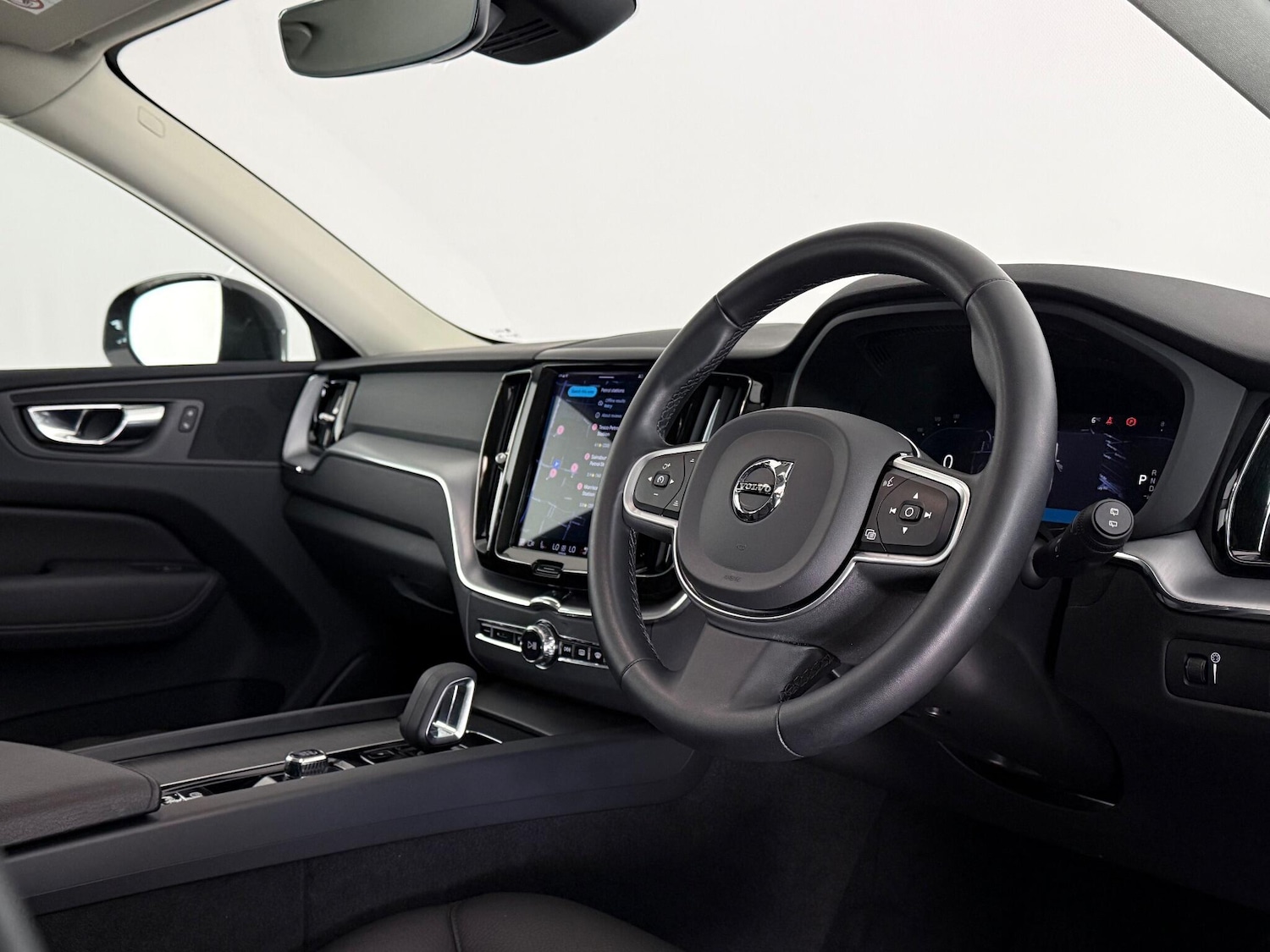 Used Volvo XC60 2022 for sale - 77067282: Photo 15